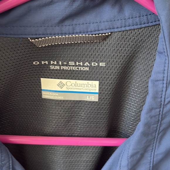 Columbia Men's Blue Short Sleeve Shirt,EUC - Picture 2 of 3